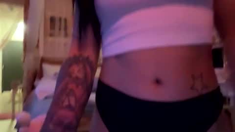 Snapshot of urlittlefilipina chatting on December 3, 11:14 pm urlittlefilipina online show from December 3, 11:14 pm