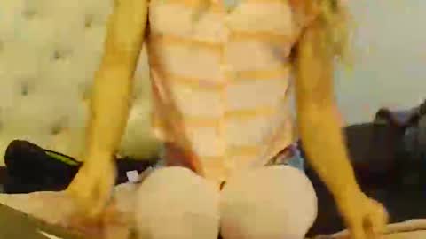 command me  online show from November 17, 6:35 pm