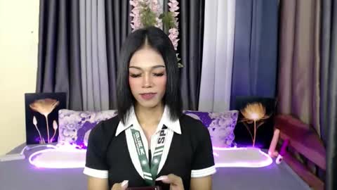 Snapshot of urlovely_jemma chatting on June 11, 12:43 am urlovely_jemma online show from June 11, 12:43 am