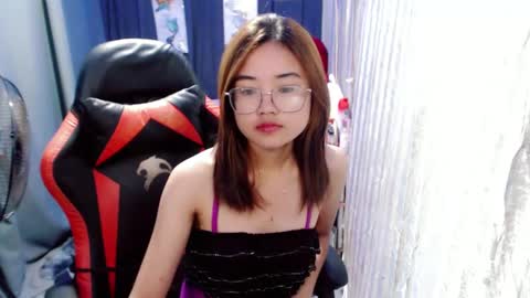 urlovelychinita online show from January 17, 10:56 pm