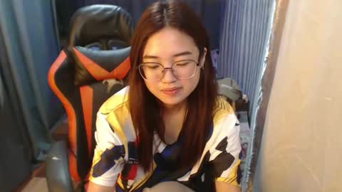 Snapshot of urlovelychinita chatting on November 19, 12:32 am urlovelychinita online show from November 19, 12:32 am