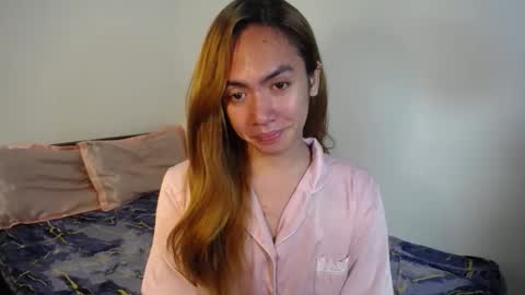 Snapshot of urlovelypinayxxx chatting on October 12, 11:20 am MIYA online show from October 12, 11:20 am