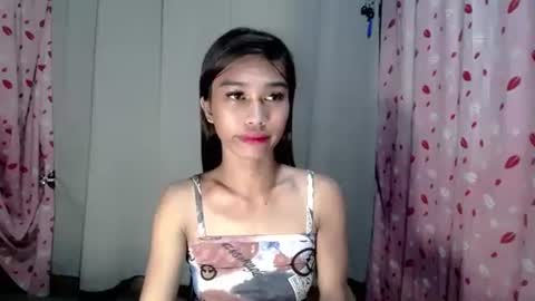 urloverjasmine_xx online show from March 17, 8:34 pm
