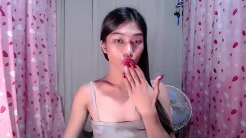 urloverjasmine_xx online show from March 29, 7:14 pm
