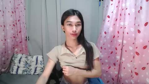 urloverjasmine_xx online show from April 12, 12:21 pm