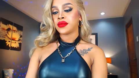 Snapshot of urmajestytyra chatting on January 14, 1:26 am UrMajestyTyra online show from January 14, 1:26 am