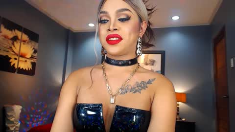 Snapshot of urmajestytyra chatting on January 19, 12:28 am UrMajestyTyra online show from January 19, 12:28 am