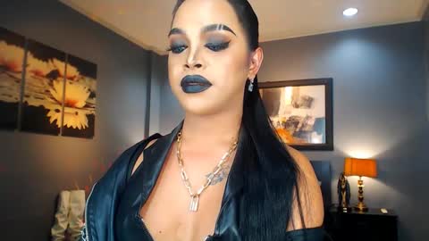 Snapshot of urmajestytyra chatting on March 4, 6:47 am UrMajestyTyra online show from March 4, 6:47 am