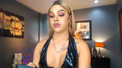 Snapshot of urmajestytyra chatting on March 7, 4:57 am UrMajestyTyra online show from March 7, 4:57 am