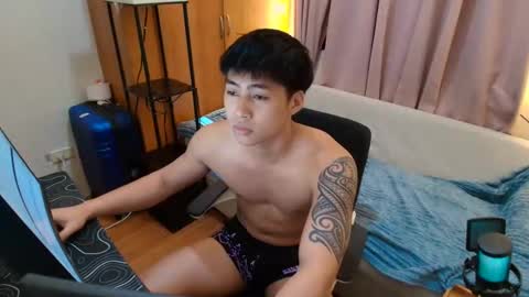 Snapshot of urnatty_guy chatting on May 24, 8:08 am ander online show from May 24, 8:08 am