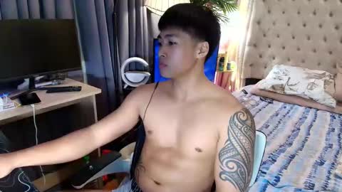 Snapshot of urnatty_guy chatting on June 6, 9:08 pm ander online show from June 6, 9:08 pm