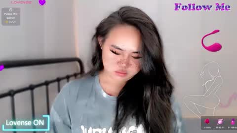 Snapshot of urnaughty_ceciliaxxx chatting on November 27, 3:47 pm cecilia online show from November 27, 3:47 pm