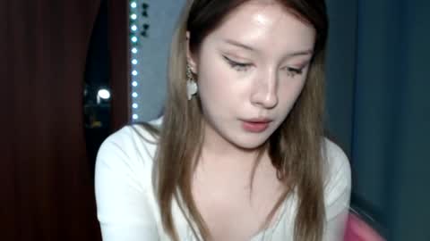 Mary online show from April 9, 7:08 pm