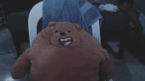 Snapshot of urpinoyasianx chatting on February 1, 2:59 pm Mel online show from February 1, 2:59 pm