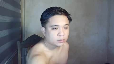 Snapshot of urscott_asiandestroyer chatting on February 22, 5:33 pm Miguel online show from February 22, 5:33 pm