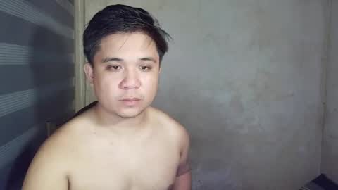 Snapshot of urscott_asiandestroyer chatting on February 25, 5:44 pm Miguel online show from February 25, 5:44 pm