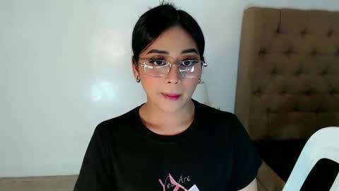 JUST CALL ME CALI online show from November 27, 11:07 pm