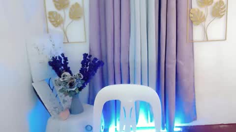 Snapshot of urseductive_llanaxx chatting on November 10, 5:12 pm JUST CALL ME LLANA online show from November 10, 5:12 pm