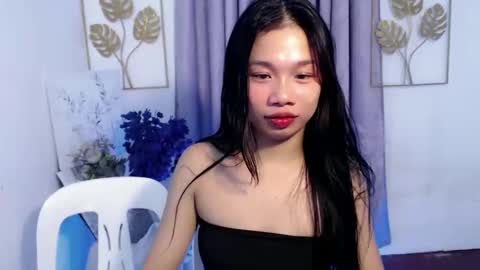Snapshot of urseductive_llanaxx chatting on November 11, 10:43 pm JUST CALL ME LLANA online show from November 11, 10:43 pm