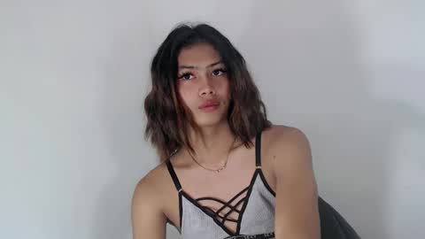 Snapshot of ursexy_diamondcum chatting on February 18, 6:15 pm RAZ online show from February 18, 6:15 pm