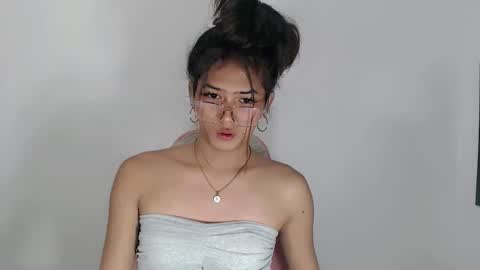 Snapshot of ursexy_diamondcum chatting on February 28, 9:16 pm RAZ online show from February 28, 9:16 pm