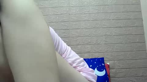 Snapshot of ursexychix_4u chatting on January 22, 6:42 am ursexychix_4u online show from January 22, 6:42 am