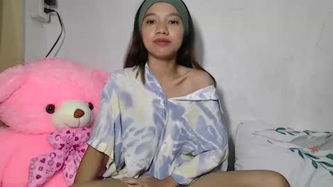 Snapshot of urshamegirl4you chatting on February 3, 2:00 pm Your LUNA online show from February 3, 2:00 pm