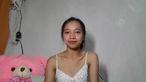 Snapshot of urshamegirl4you chatting on February 6, 4:54 pm Your LUNA online show from February 6, 4:54 pm