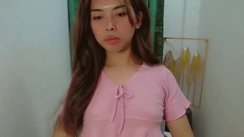 jasmine online show from April 17, 6:11 pm