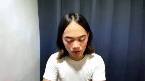 urslutty_mayie online show from November 18, 12:38 am