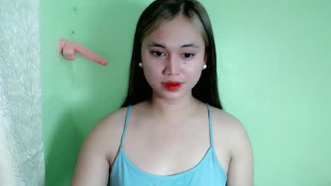 Snapshot of ursweet_athisa18 chatting on May 15, 11:28 am Athisa online show from May 15, 11:28 am