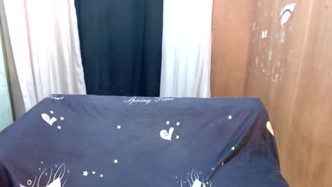 Snapshot of ursweet_jem chatting on December 21, 6:09 am JEm online show from December 21, 6:09 am