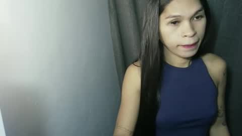 ursweet_zeviixx online show from June 4, 9:37 am
