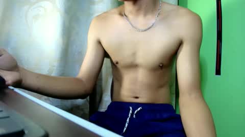 Snapshot of ursweetfucker_kimeya69 chatting on October 29, 10:55 pm ursweetfucker_kimeya69 online show from October 29, 10:55 pm