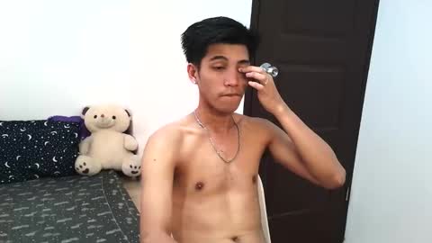 ursweetie_boy online show from March 29, 8:03 am