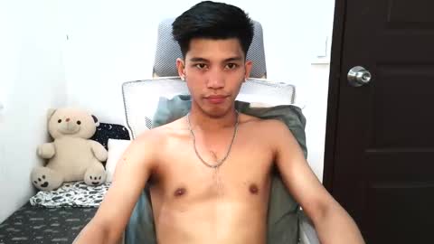 ursweetie_boy online show from April 7, 6:47 am