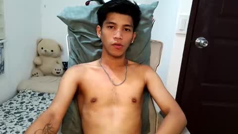 ursweetie_boy online show from April 24, 10:18 am
