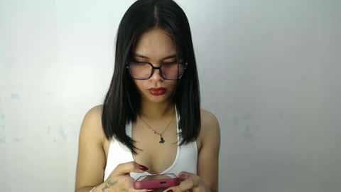 urtereshameow online show from April 5, 5:37 am