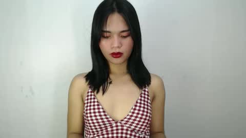 urtereshameow online show from April 8, 11:43 am