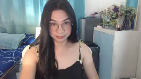 Ashley Kate Mateo Gray online show from October 8, 10:35 am