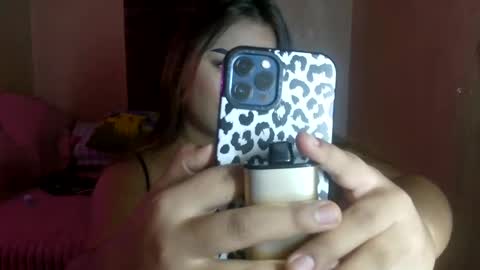 Bella Miles Olivia online show from May 19, 11:49 am