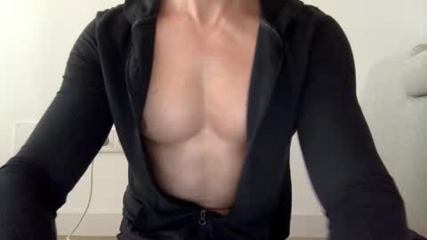 urxtoyboy online show from April 13, 3:28 pm