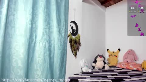    online show from December 5, 11:07 pm