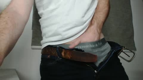 Snapshot of us5030 chatting on December 22, 3:44 pm US5030 online show from December 22, 3:44 pm