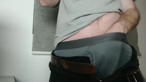 Snapshot of us5030 chatting on January 8, 6:31 pm US5030 online show from January 8, 6:31 pm