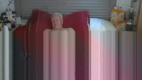 Snapshot of usednotbroken1 chatting on September 27, 8:52 am usednotbroken1 online show from September 27, 8:52 am