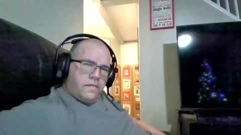 Snapshot of usstarr1 chatting on December 5, 12:41 am usstarr1 online show from December 5, 12:41 am