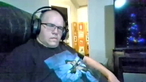 Snapshot of usstarr1 chatting on December 14, 1:28 am usstarr1 online show from December 14, 1:28 am