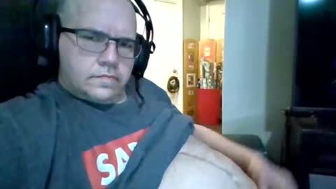 Snapshot of usstarr1 chatting on December 23, 6:27 pm usstarr1 online show from December 23, 6:27 pm