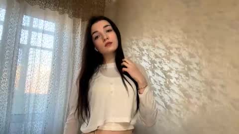 Snapshot of uwun_pinksi chatting on February 27, 11:32 am Lisi online show from February 27, 11:32 am